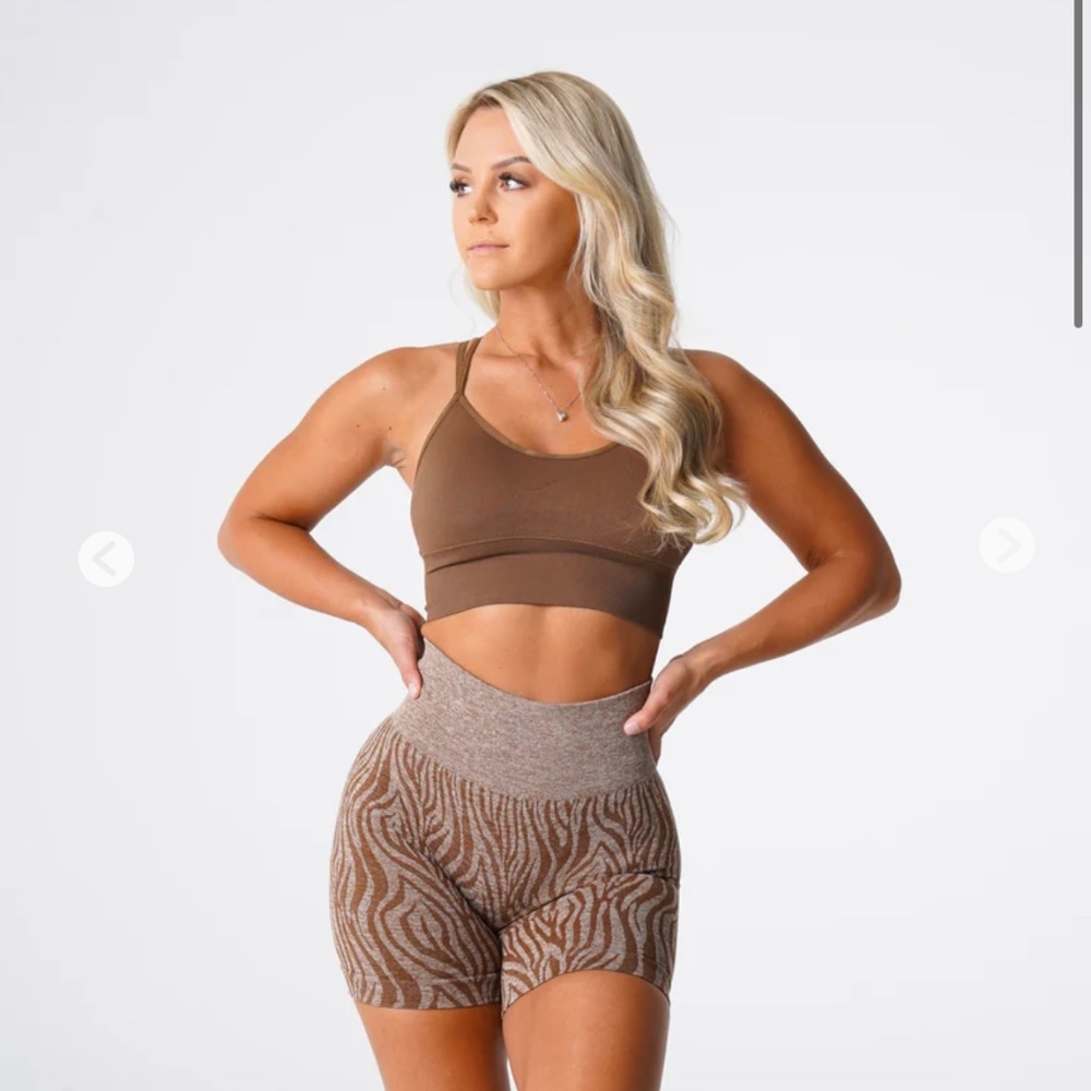 UNWORN NVGTN FLOURISH SEAMLESS BRA XS